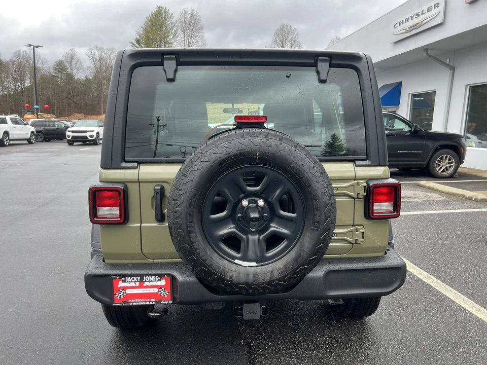 2026 Jeep JL Wrangler - Image 2 of 20
