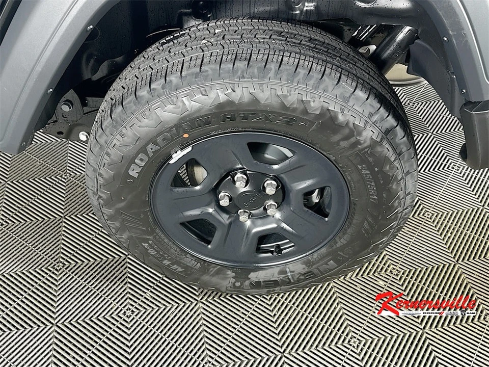 2026 Jeep JL Wrangler - Image 15 of 19