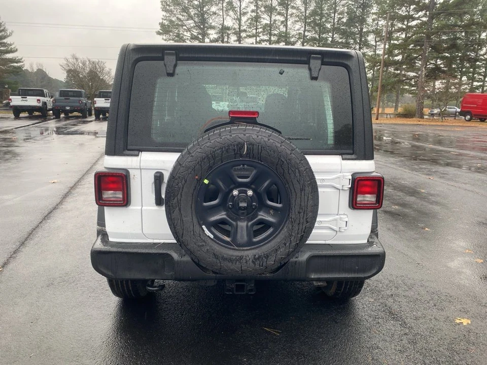 2026 Jeep JL Wrangler - Image 6 of 12