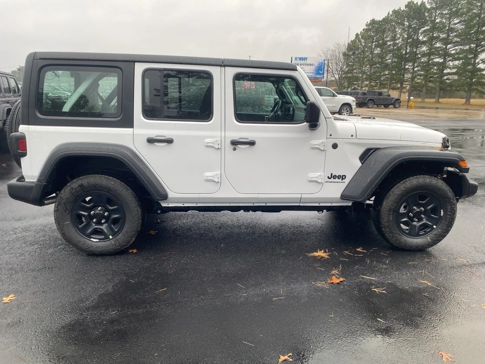 2026 Jeep JL Wrangler - Image 4 of 12