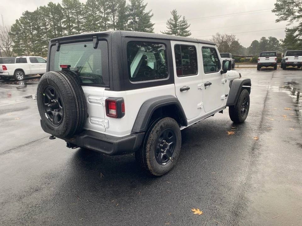 2026 Jeep JL Wrangler - Image 5 of 12