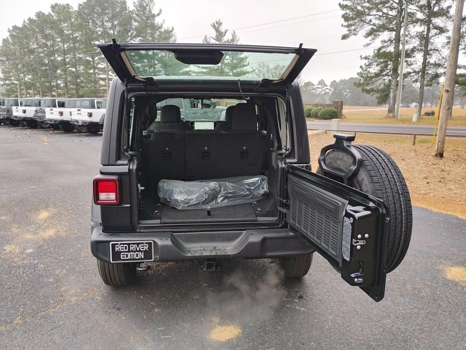 2026 Jeep JL Wrangler - Image 12 of 12