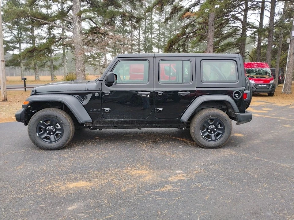 2026 Jeep JL Wrangler - Image 8 of 12