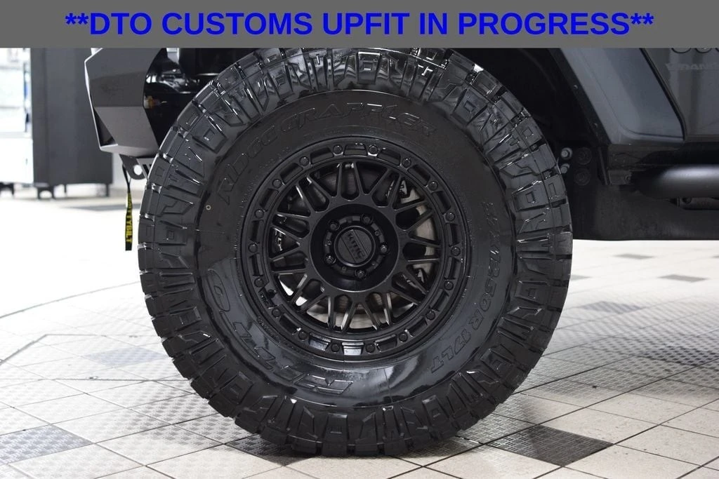 2026 Jeep JL Wrangler - Image 25 of 31