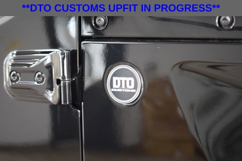 2026 Jeep JL Wrangler - Image 15 of 31