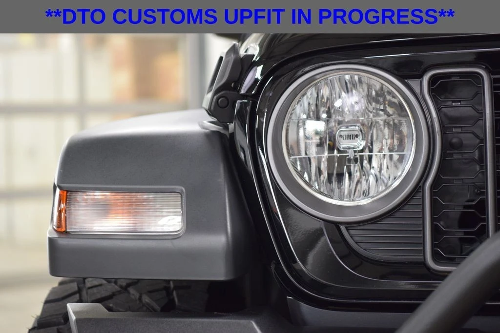 2026 Jeep JL Wrangler - Image 10 of 31