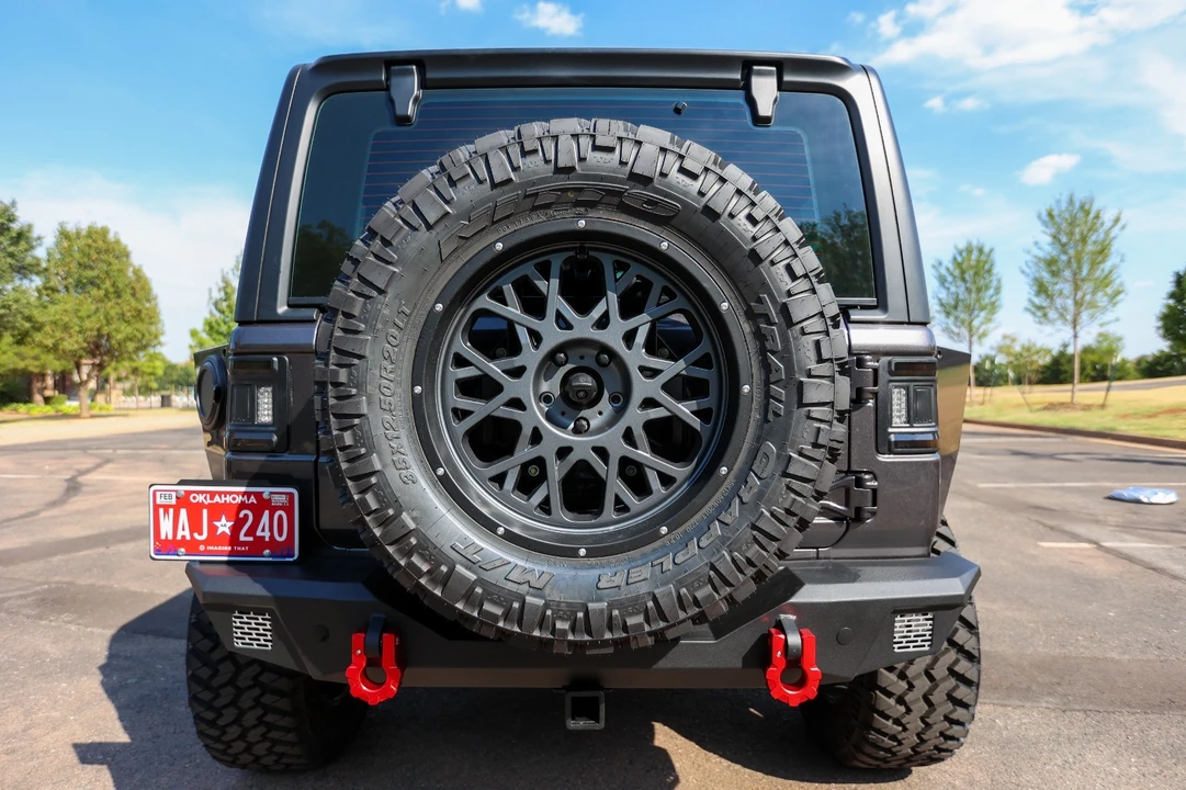 2026 Jeep JL Wrangler - Image 8 of 31
