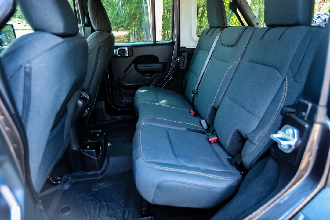 2026 Jeep JL Wrangler - Image 26 of 31
