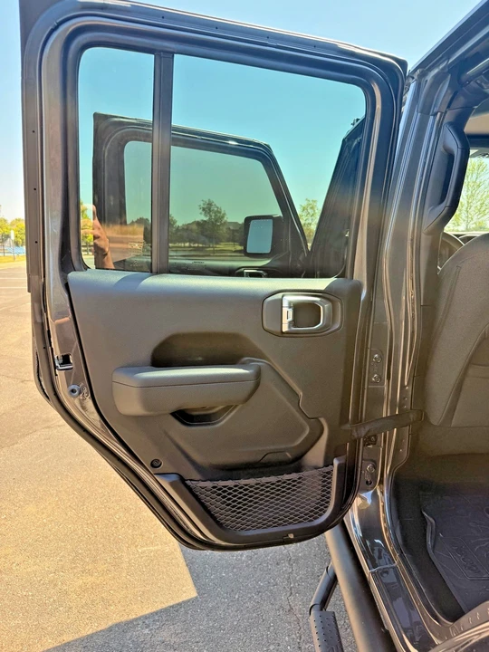 2026 Jeep JL Wrangler - Image 14 of 31
