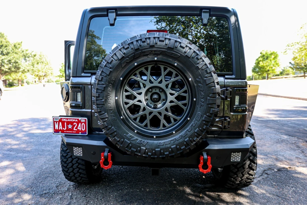 2026 Jeep JL Wrangler - Image 28 of 31