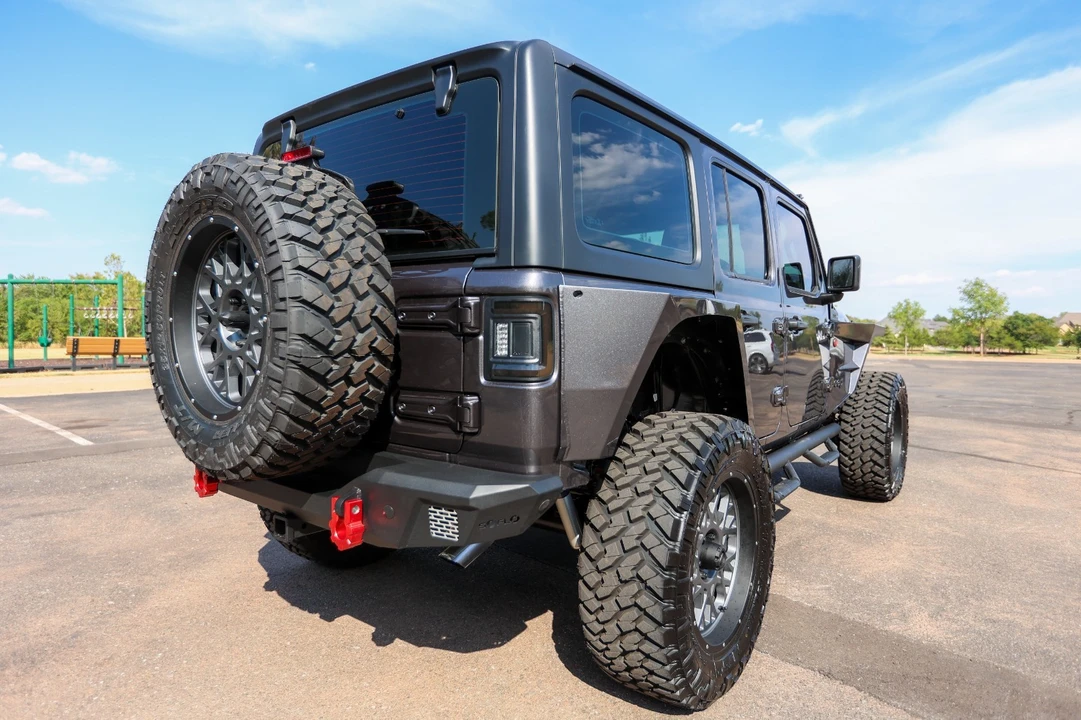 2026 Jeep JL Wrangler - Image 7 of 31