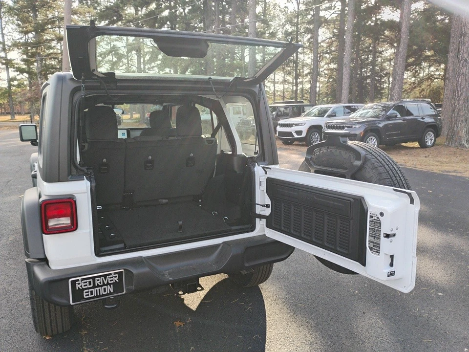 2026 Jeep JL Wrangler - Image 12 of 12