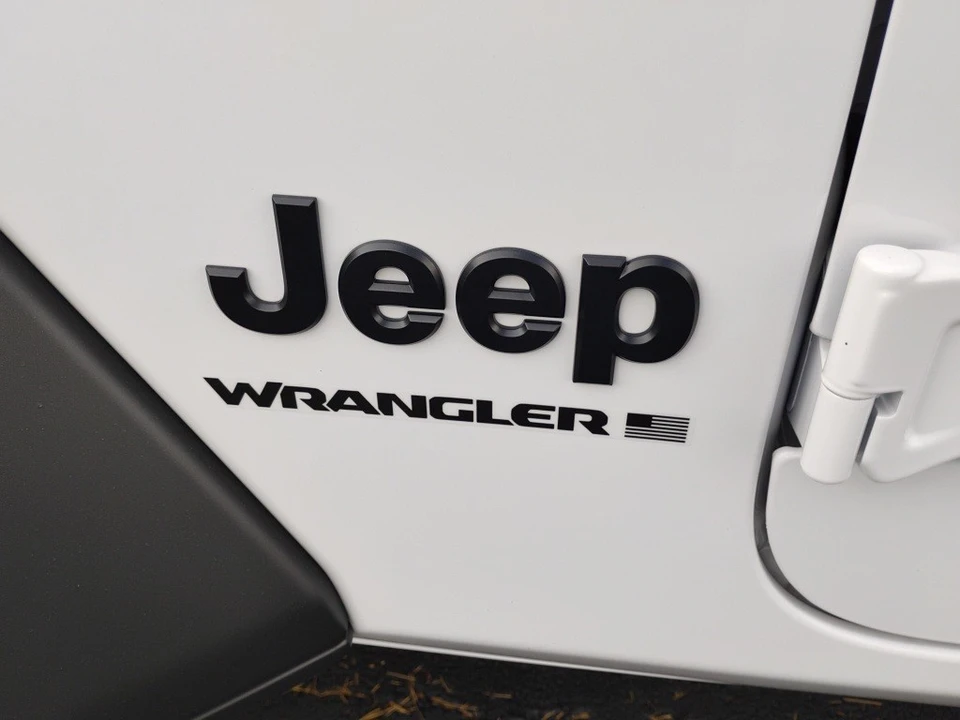 2026 Jeep JL Wrangler - Image 10 of 12