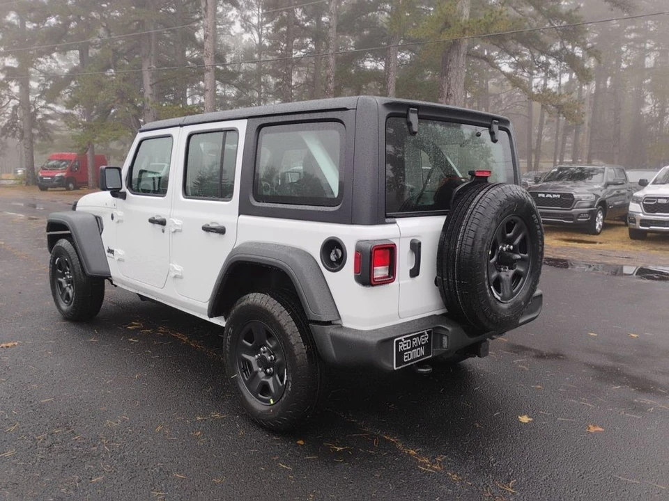 2026 Jeep JL Wrangler - Image 7 of 12