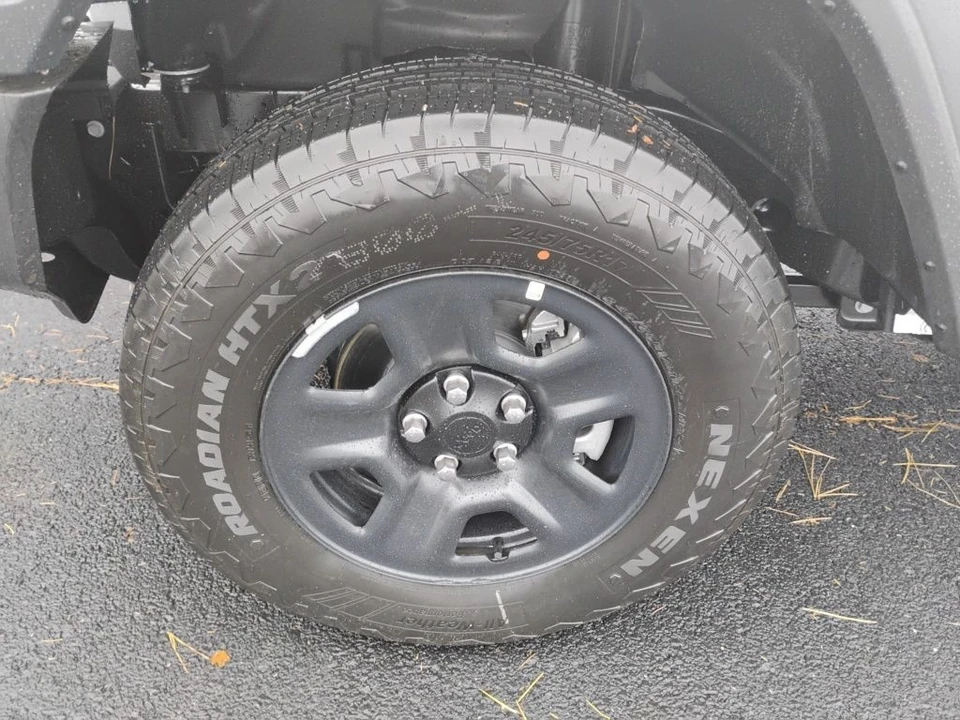 2026 Jeep JL Wrangler - Image 9 of 12