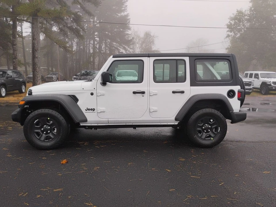 2026 Jeep JL Wrangler - Image 8 of 12