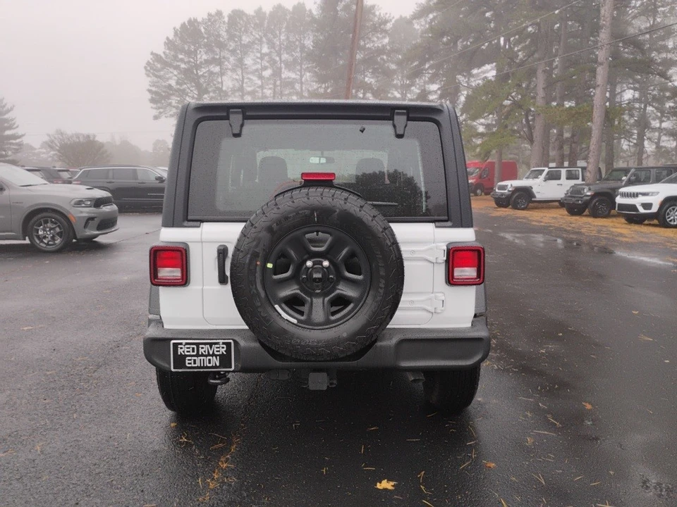 2026 Jeep JL Wrangler - Image 6 of 12