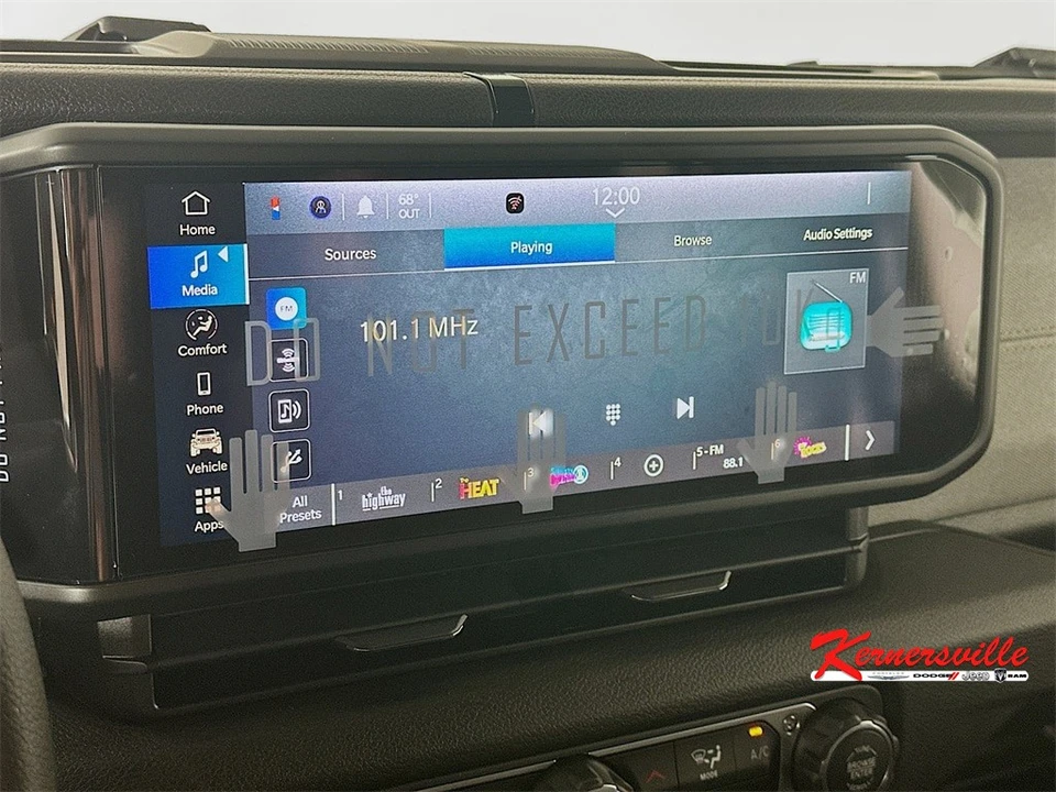 2026 Jeep JL Wrangler - Image 13 of 21