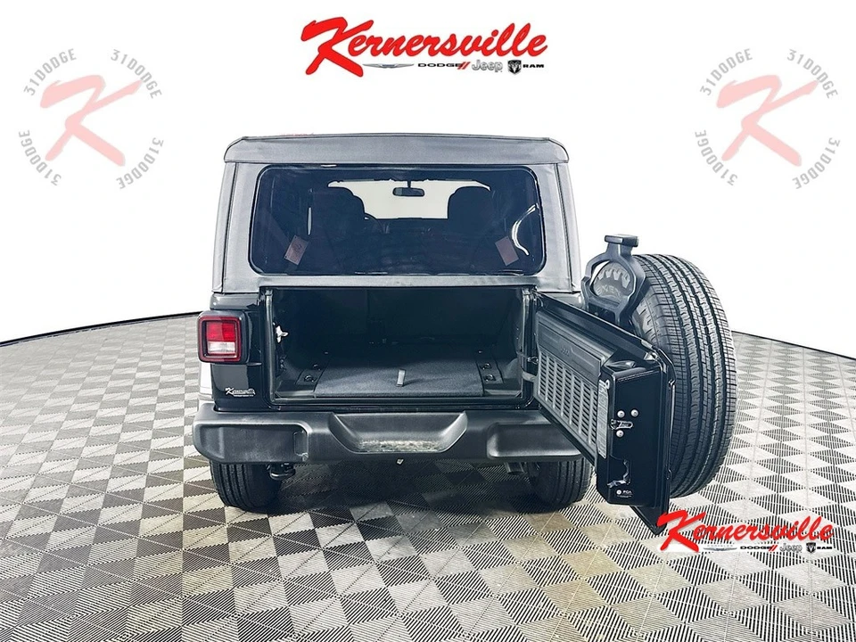2026 Jeep JL Wrangler - Image 16 of 21