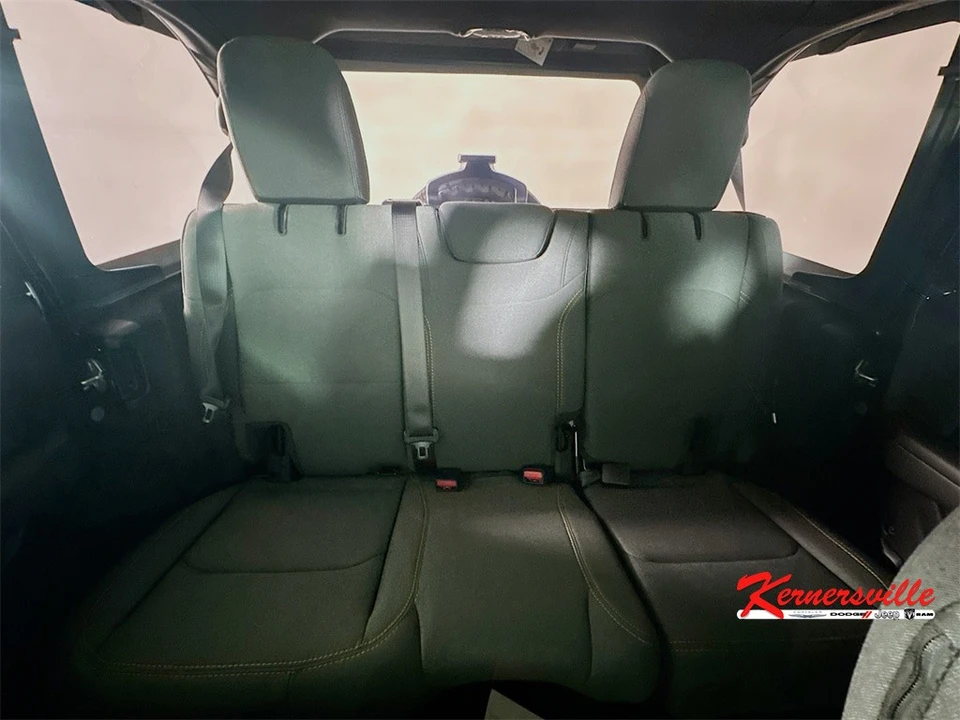 2026 Jeep JL Wrangler - Image 10 of 21