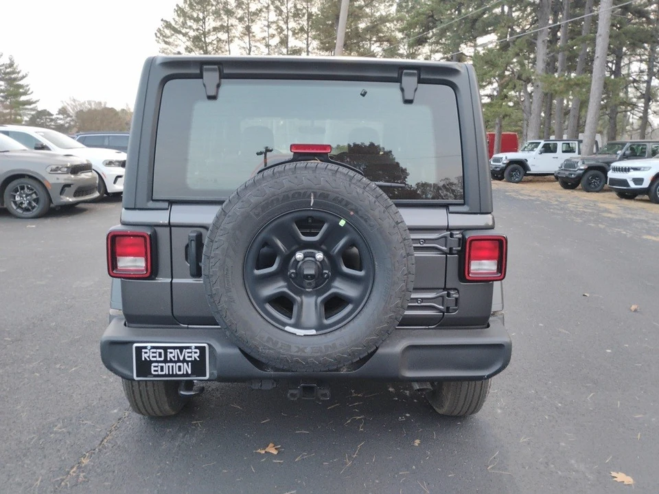 2026 Jeep JL Wrangler - Image 6 of 12