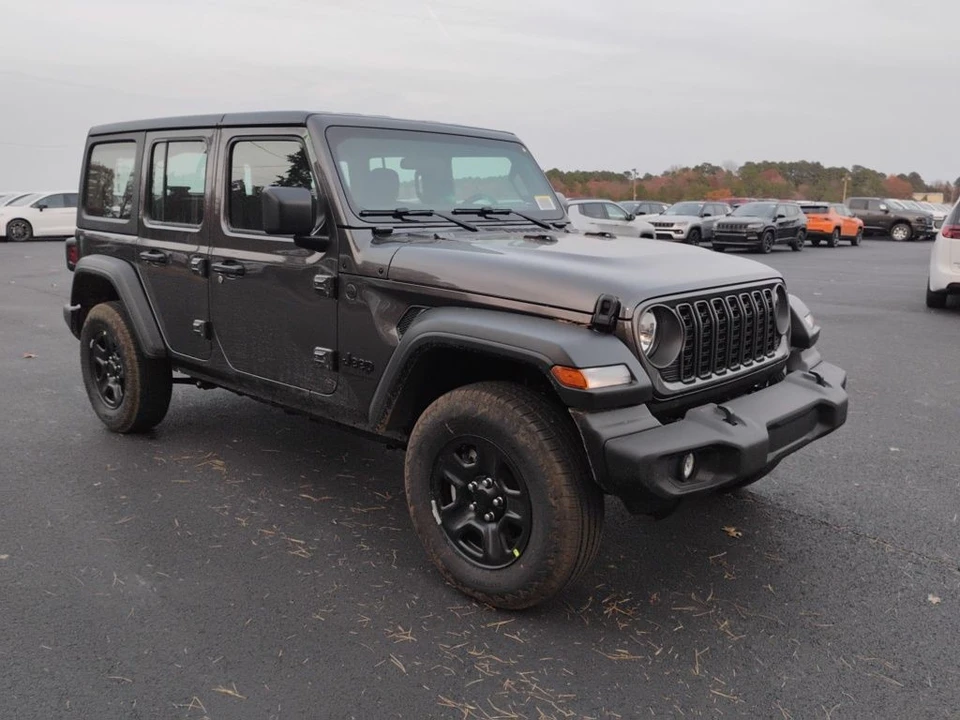 2026 Jeep JL Wrangler - Image 3 of 12