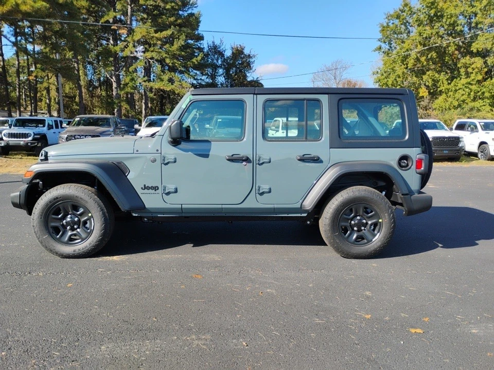 2026 Jeep JL Wrangler - Image 8 of 12