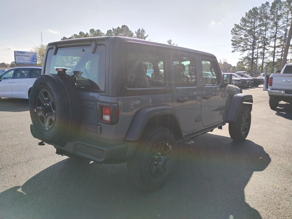 2026 Jeep JL Wrangler - Image 5 of 12