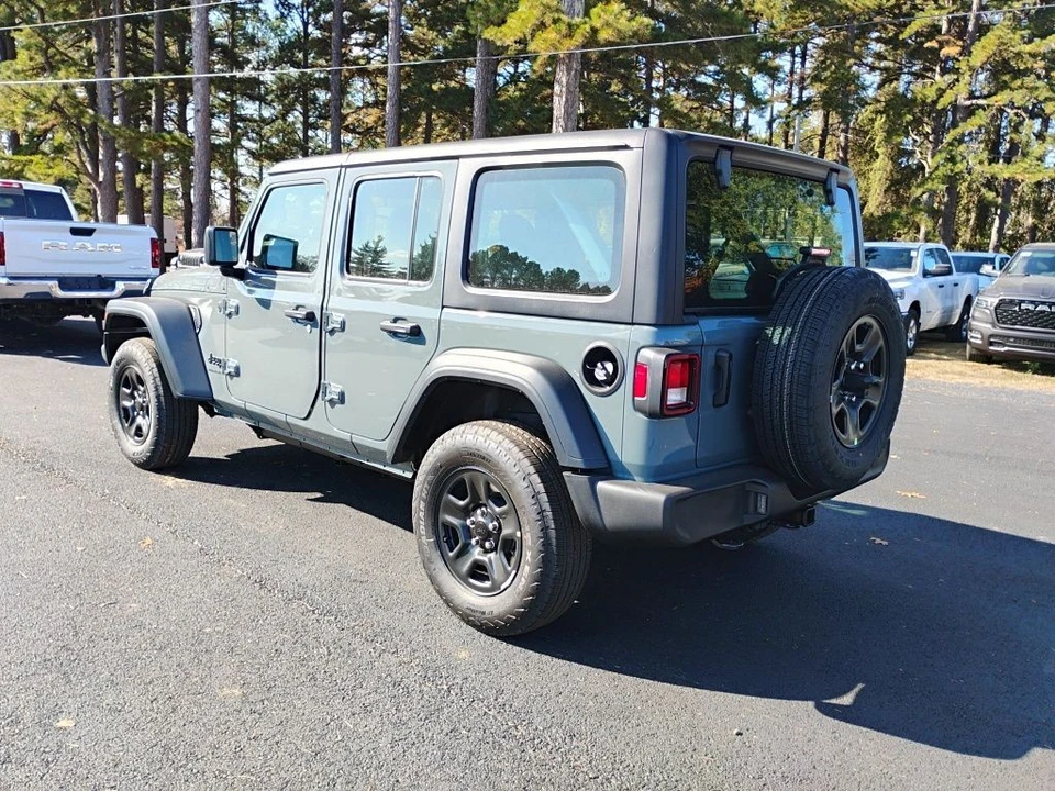 2026 Jeep JL Wrangler - Image 7 of 12