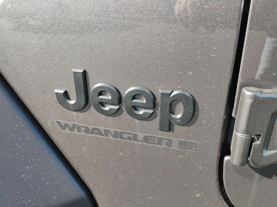 2026 Jeep JL Wrangler - Image 10 of 12