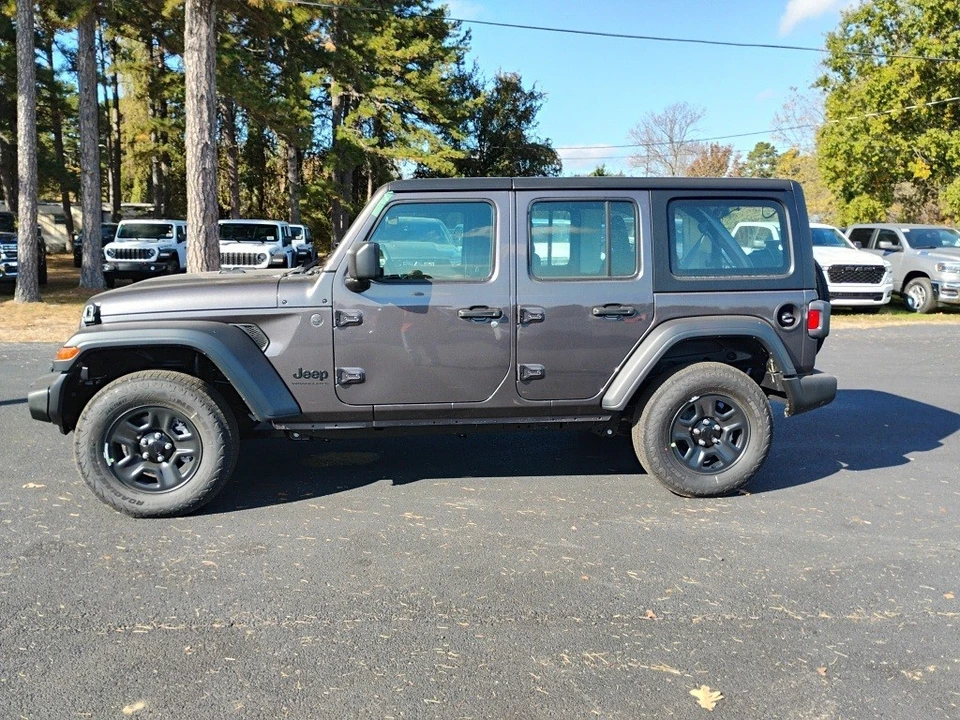 2026 Jeep JL Wrangler - Image 8 of 12