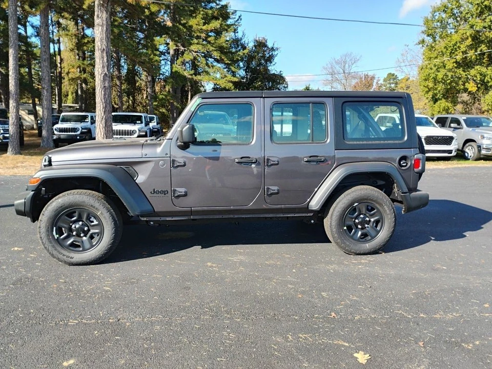 2026 Jeep JL Wrangler - Image 8 of 12