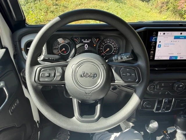 2026 Jeep JL Wrangler - Image 21 of 21