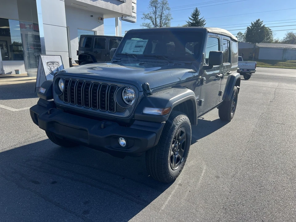 2026 Jeep JL Wrangler - Image 6 of 20