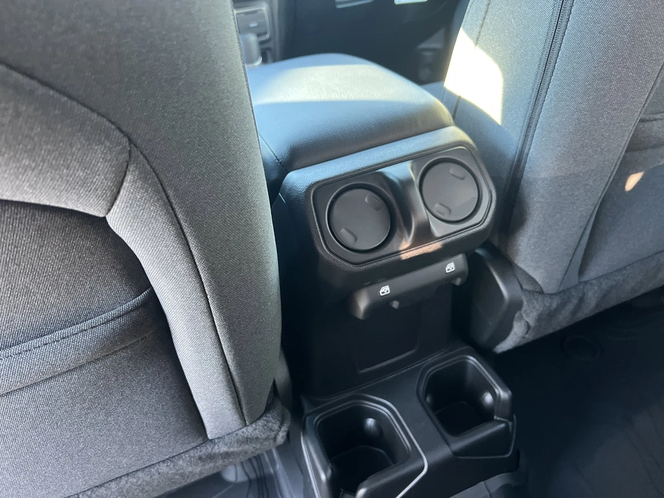 2026 Jeep JL Wrangler - Image 9 of 20