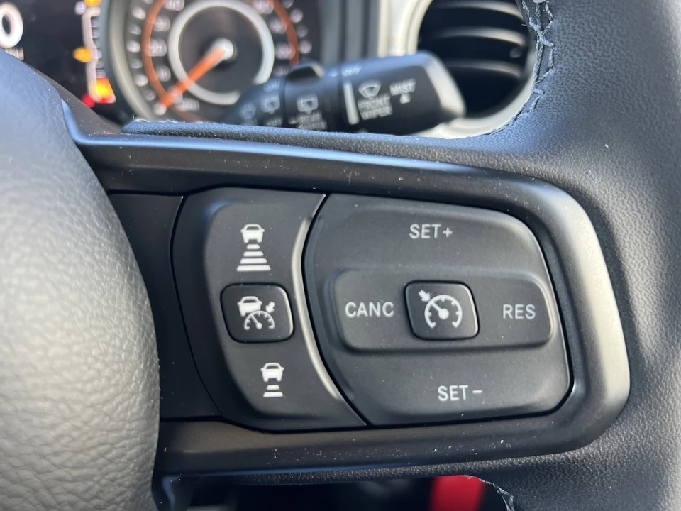 2026 Jeep JL Wrangler - Image 17 of 21