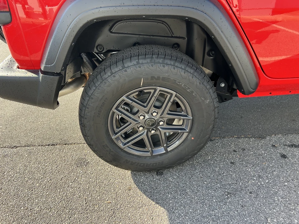 2026 Jeep JL Wrangler - Image 7 of 21