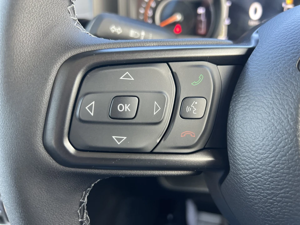 2026 Jeep JL Wrangler - Image 18 of 21