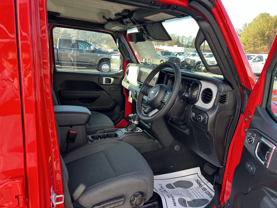 2026 Jeep JL Wrangler - Image 12 of 21
