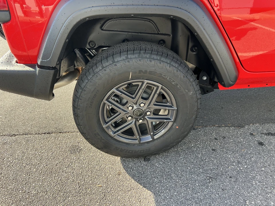 2026 Jeep JL Wrangler - Image 7 of 21
