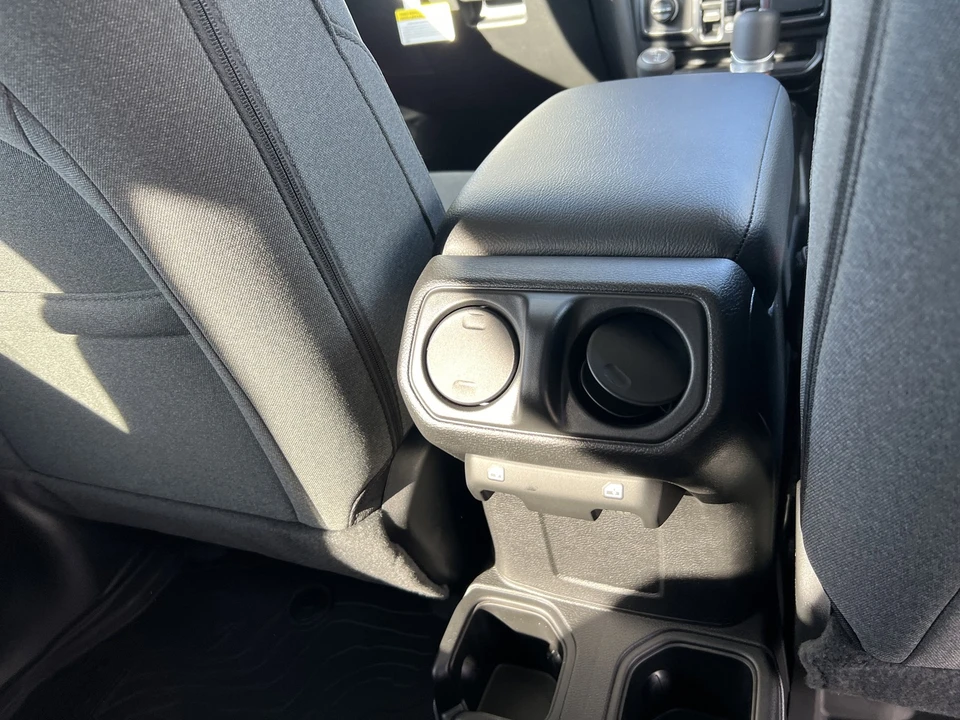 2026 Jeep JL Wrangler - Image 10 of 21