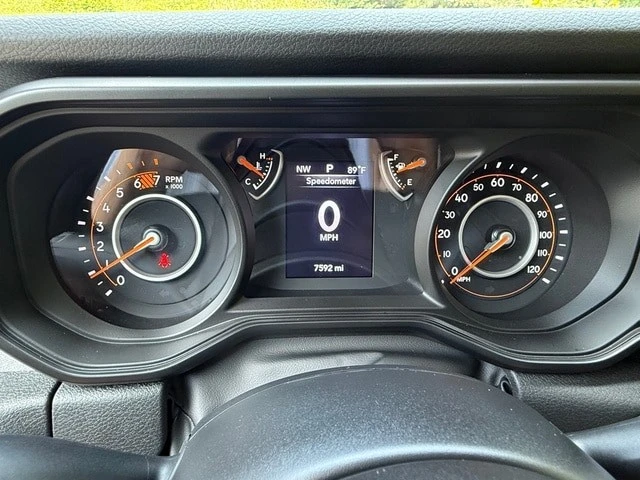 2026 Jeep JL Wrangler - Image 17 of 25