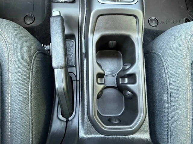 2026 Jeep JL Wrangler - Image 22 of 25