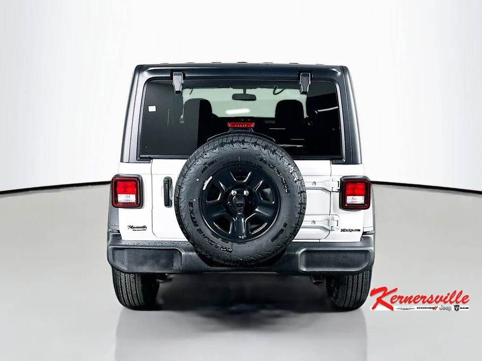 2026 Jeep JL Wrangler - Image 6 of 21