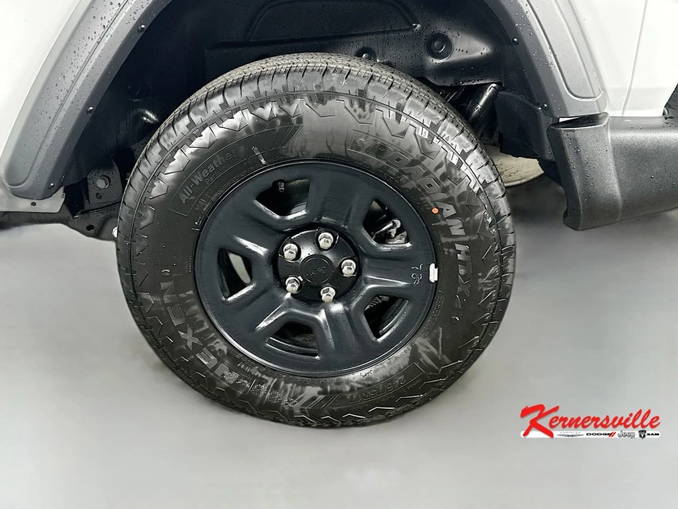 2026 Jeep JL Wrangler - Image 17 of 21