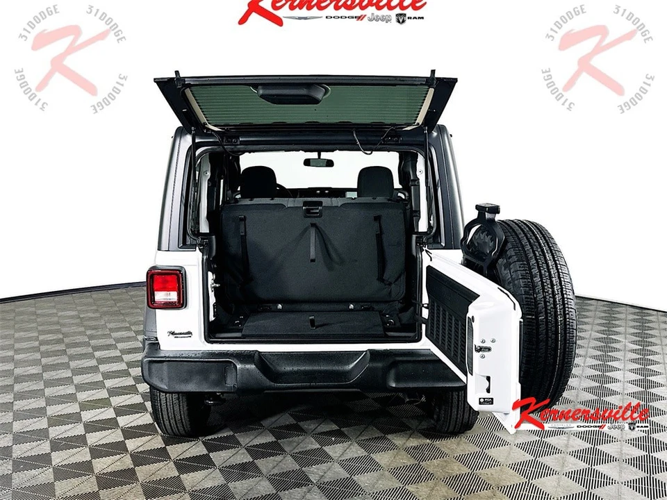 2026 Jeep JL Wrangler - Image 16 of 21