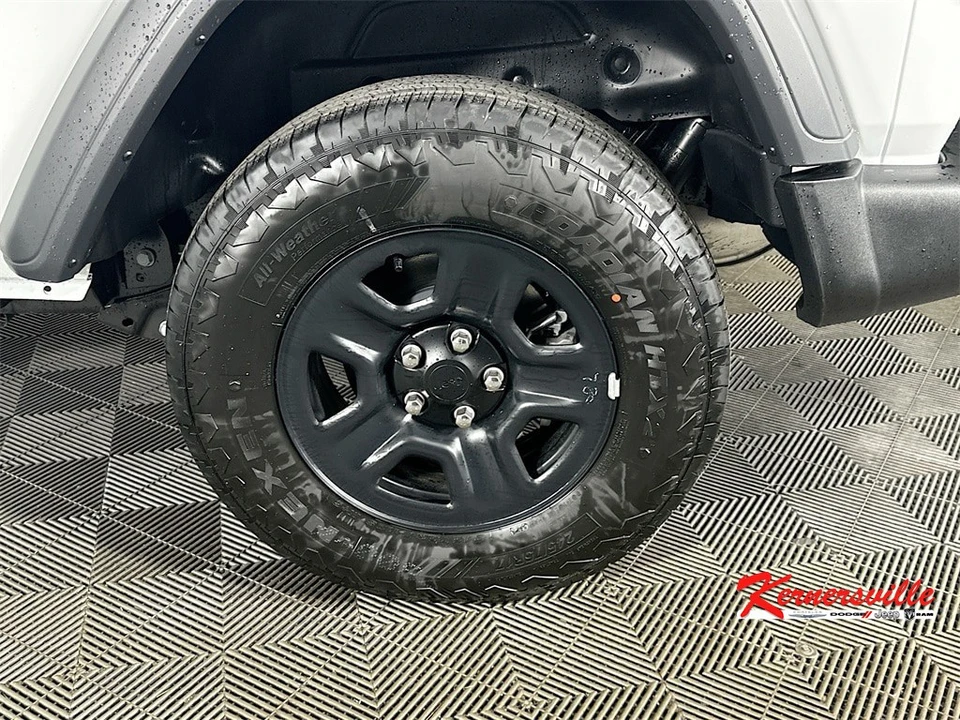 2026 Jeep JL Wrangler - Image 17 of 21