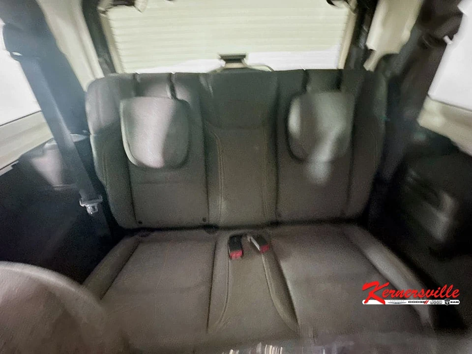 2026 Jeep JL Wrangler - Image 10 of 12