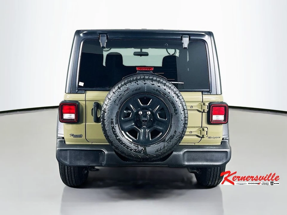 2026 Jeep JL Wrangler - Image 6 of 12