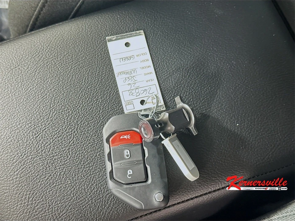 2026 Jeep JL Wrangler - Image 18 of 21